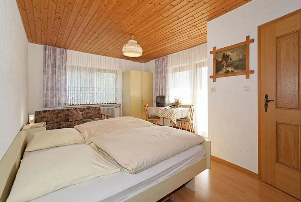 Pension Wiesengrund Neuschoenau Guest house
